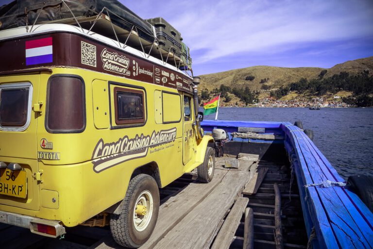 Exploring a little-known corner of Lake Titicaca (Peru)
